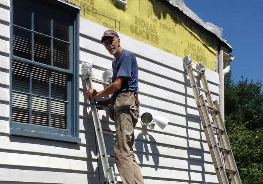 Use Wolman's Zinsser Woodlife Classic to increase the lifetime of your painted wood siding