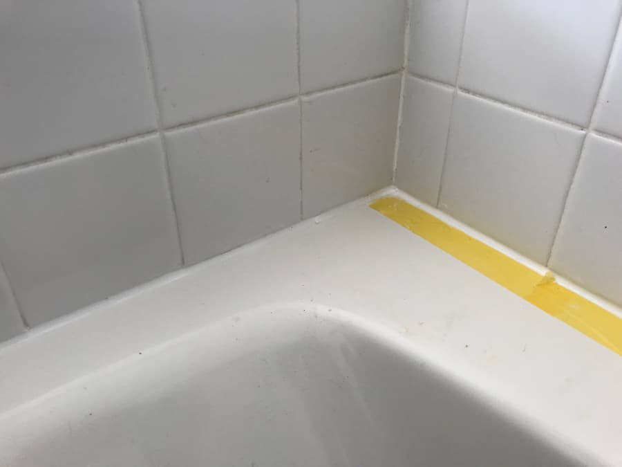 Baths Smoothing Silicone Caulk Plus Other Caulking Tips Fixing Our Historic House - How To Remove Old Silicone From Bathroom Tiles